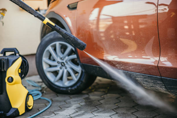 Pressure Washing Contractors in Yalaha, FL